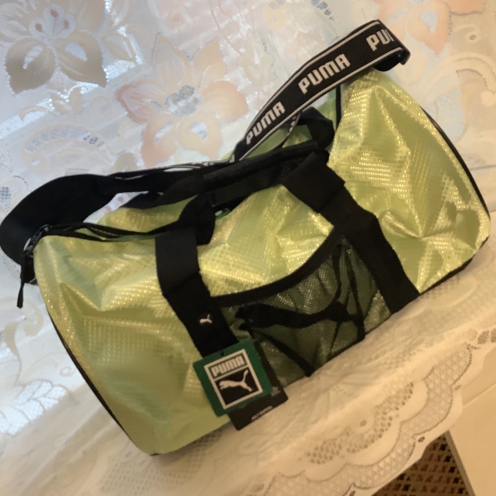 Puma Green Light Weight Bag
